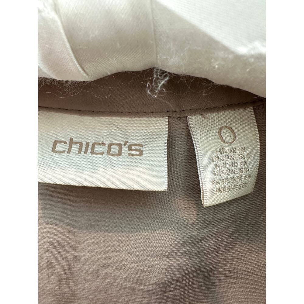 CHICO’S Taupe Neutral Textured Lace Overlay Long Sleeve Top | Size 0 Small - Picture 6 of 8